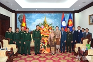 Vietnamese MND extends Bunpimay greetings to Laos